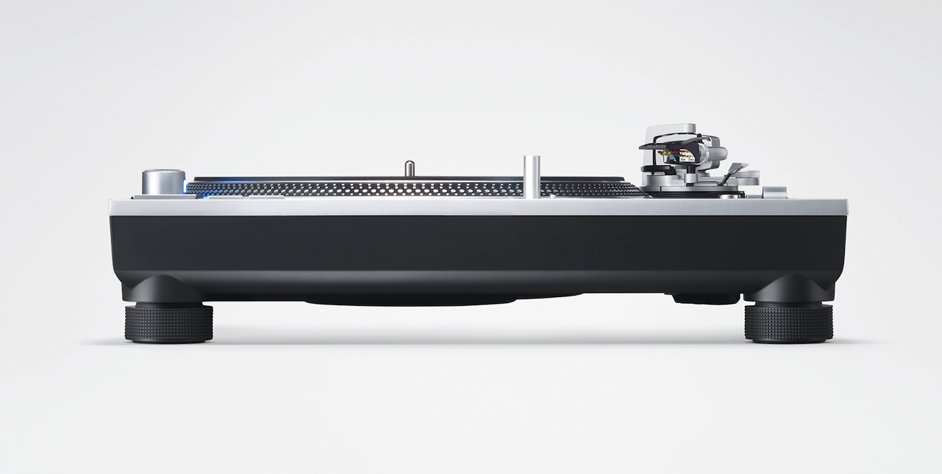 Technics SL-1200GR2 front